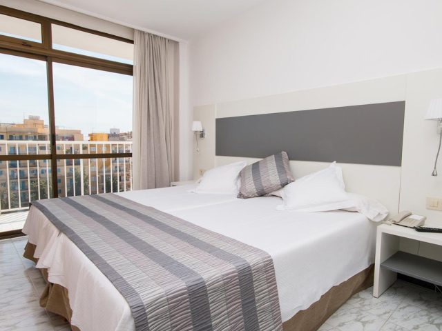 Hotel Amic Can Pastilla: A Cozy Retreat in Mallorca